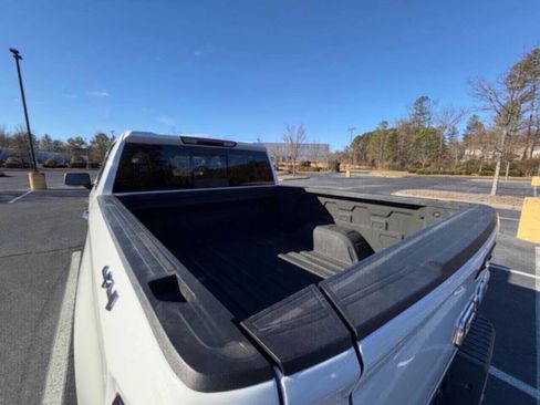 Used 2019 GMC Sierra 1500 SLT image 14