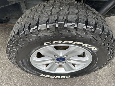 Used 2018 Ford F150 XL w/ Equipment Group 101A Mid AWD/4WD image 18