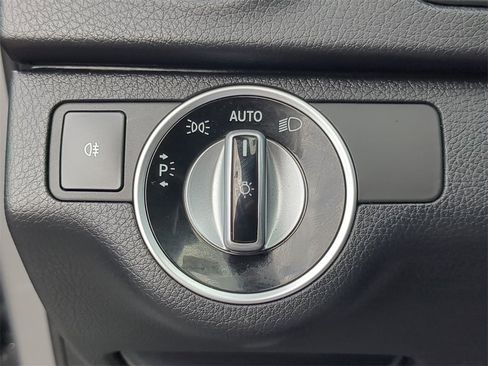 Used 2014 Mercedes-Benz C 250 Coupe image 26