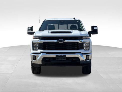 New 2026 Chevrolet Silverado 2500 LT w/ Leather Package AWD/4WD image 8