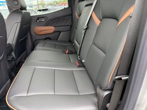 New 2026 GMC Canyon AT4 AWD/4WD image 13