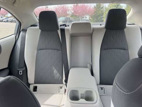 Used 2020 Toyota Corolla LE FWD image 40