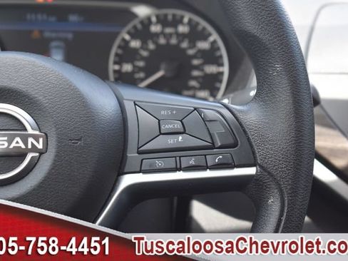 Used 2024 Nissan Altima 2.5 SV FWD image 27