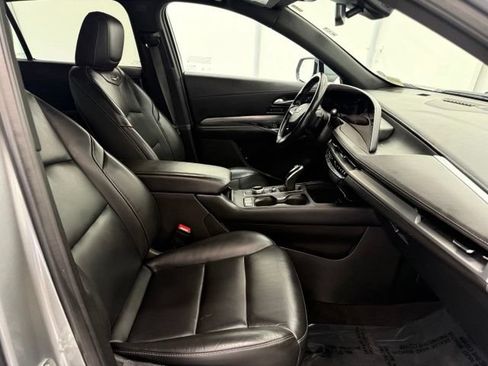Used 2025 Cadillac XT4 Premium Luxury FWD image 21