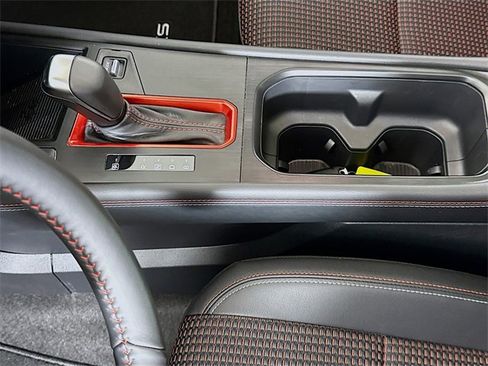 Used 2026 Nissan Kicks SR w/ SR Premium Package image 18