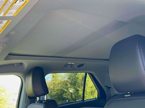 Used 2023 Ford Explorer XLT w/ Equipment Group 202A image 19