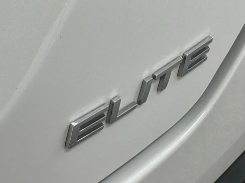Used 2024 Honda Pilot Elite image 23
