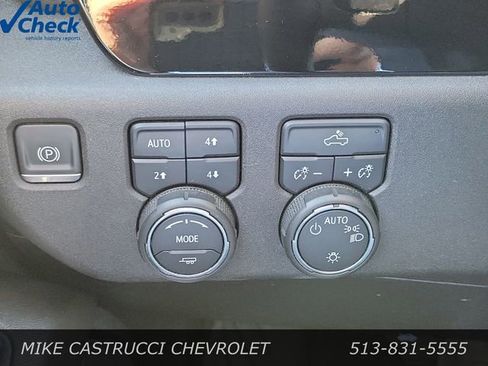 Used 2023 Chevrolet Silverado 1500 LT AWD/4WD image 22