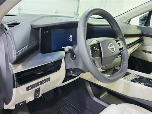 Certified 2025 Nissan Murano SL AWD/4WD image 9
