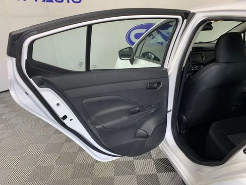 Used 2021 Nissan Versa S FWD image 30