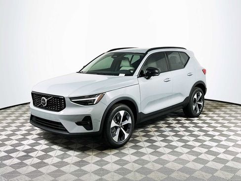 New 2026 Volvo XC40 B5 Plus w/ Protection Package Premier AWD/4WD image 3