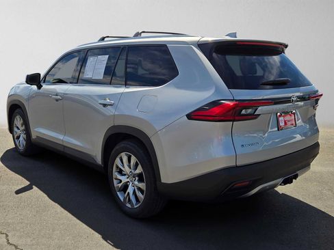 Used 2024 Toyota Grand Highlander AWD Hybrid image 6