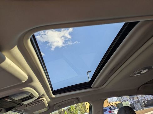 New 2026 Subaru Crosstrek 2.5i Limited w/ Crosstrek Mirror Package AWD/4WD image 16