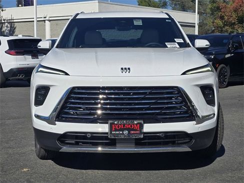 New 2026 Buick Enclave Preferred image 2