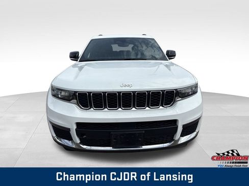 Used 2024 Jeep Grand Cherokee L Limited AWD/4WD image 10