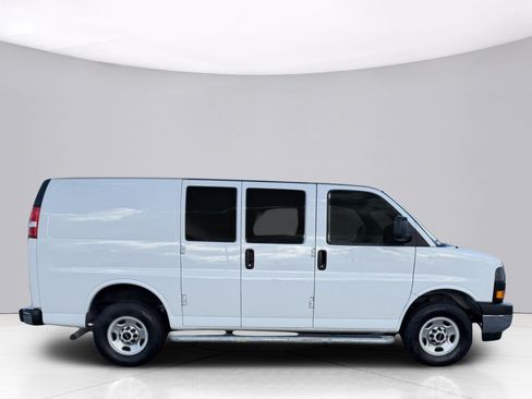 Used 2024 GMC Savana 2500 w/ Driver Convenience Package RWD image 1