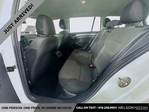 Used 2019 Volkswagen Golf S FWD image 22