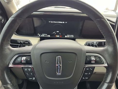 Used 2020 Lincoln Navigator Reserve w/ Equipment Group 208A Reserve image 27