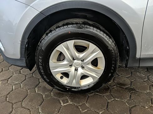 Used 2014 Toyota RAV4 LE image 6