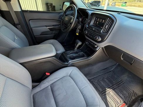 Used 2021 Chevrolet Colorado W/T w/ WT Convenience Package image 19