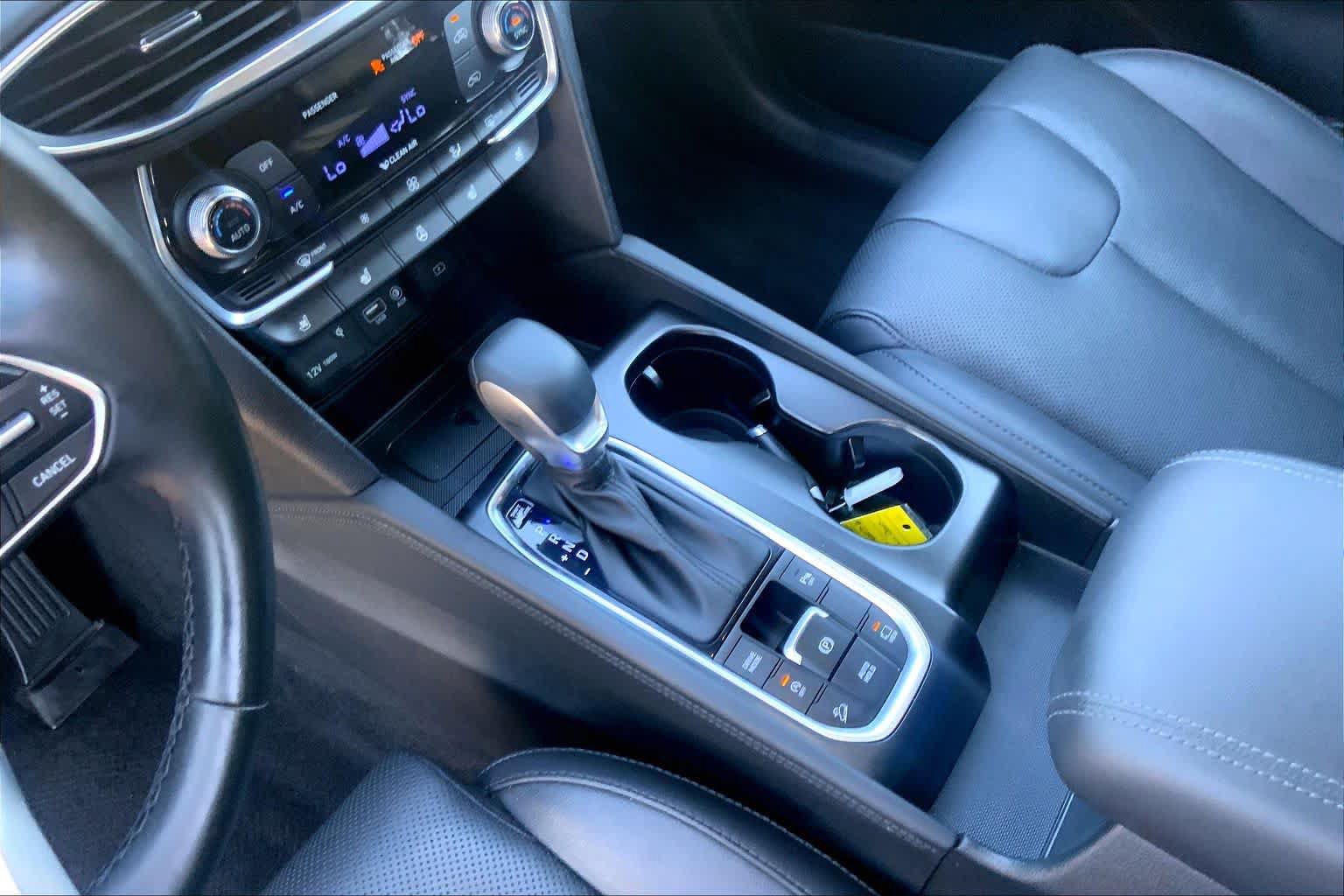 Used 2020 Hyundai Santa Fe Limited AWD/4WD image 16