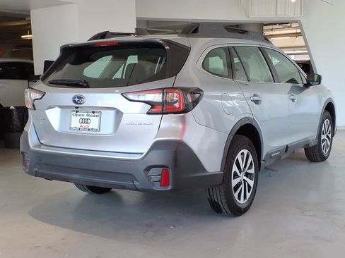 Used 2020 Subaru Outback AWD/4WD image 4