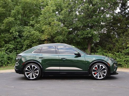 Certified 2024 Porsche Macan Turbo Electric AWD/4WD image 9