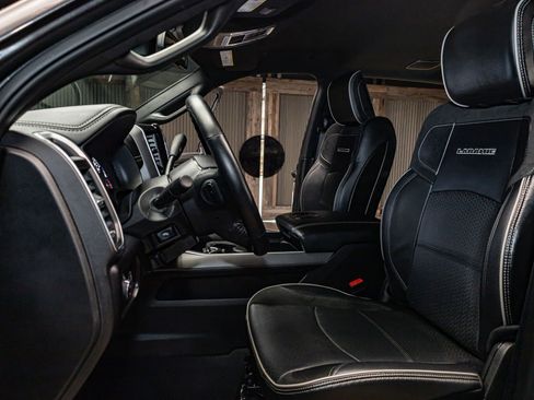 Used 2024 RAM 3500 Laramie w/ Night Edition image 21