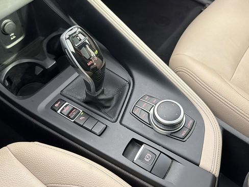 Used 2021 BMW X1 sDrive28i w/ Premium Package image 19
