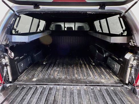 Used 2016 Toyota Tacoma SR5 w/ SR5 Appearance Package (SN) AWD/4WD image 22