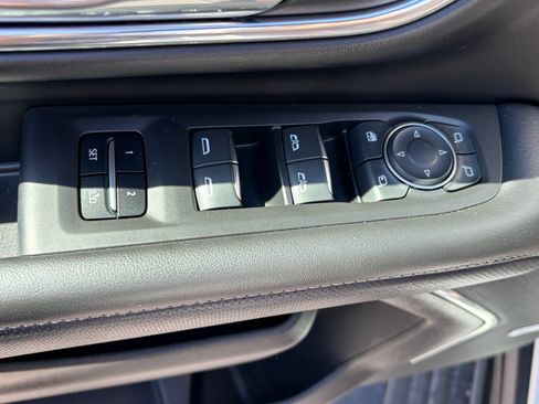 Used 2023 Chevrolet Suburban Premier w/ Max Trailering Package AWD/4WD image 12