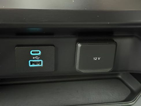 Used 2021 Ford F150 XLT RWD image 8