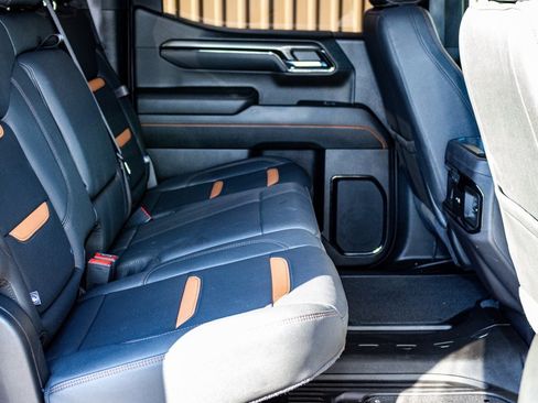 Used 2024 GMC Sierra 1500 AT4 w/ Technology Package image 25