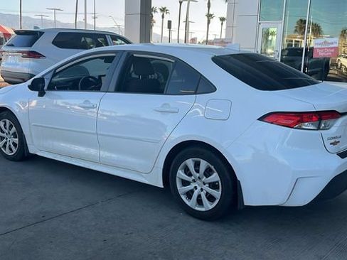 Used 2024 Toyota Corolla LE FWD image 4