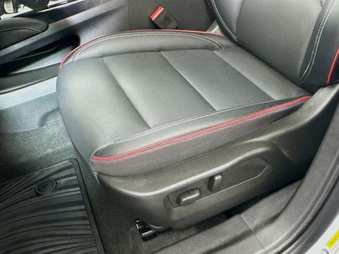 Used 2023 Buick Envision Essence w/ Technology Package I image 21