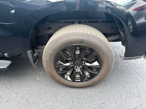 Used 2025 Chevrolet Silverado 1500 Custom RWD image 8