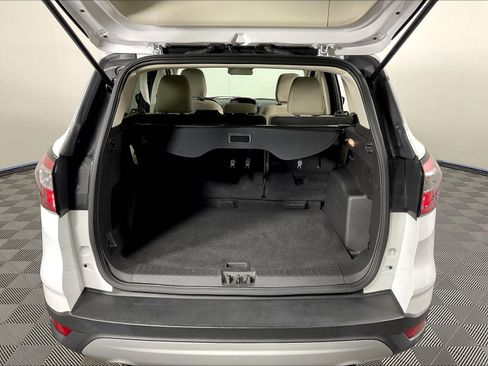Used 2018 Ford Escape SE AWD/4WD image 38