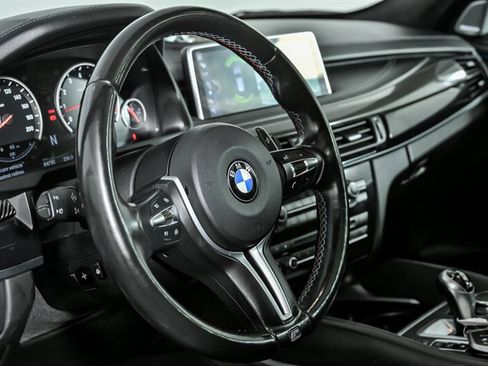 Used 2017 BMW X5 M image 22