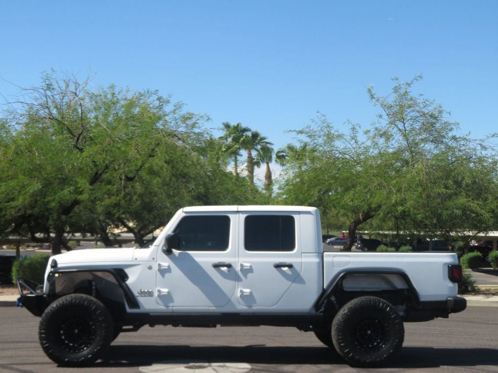 Used 2021 Jeep Gladiator Overland AWD/4WD image 2