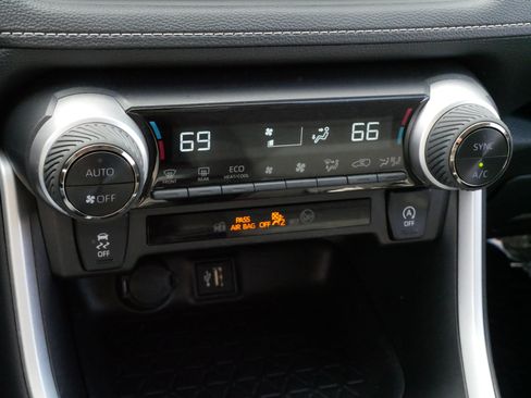 Certified 2025 Toyota RAV4 XLE AWD/4WD image 23