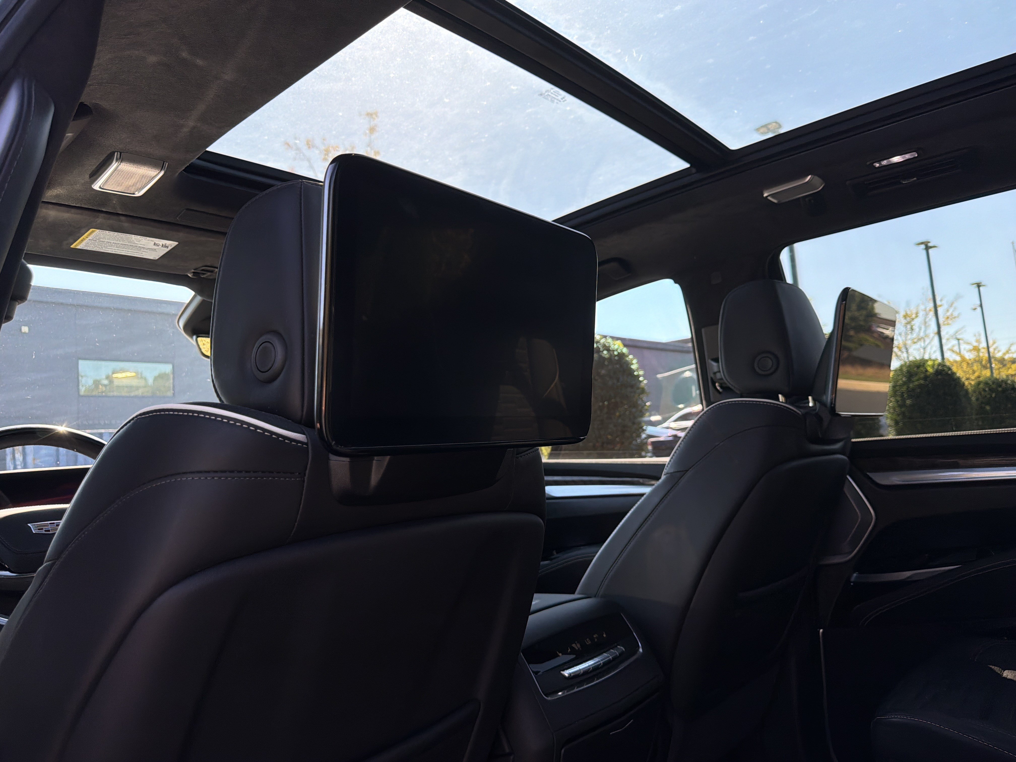 Used 2026 Cadillac Escalade Platinum Sport AWD/4WD image 44