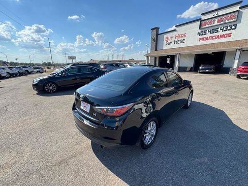 Used 2017 Toyota Yaris iA FWD image 7