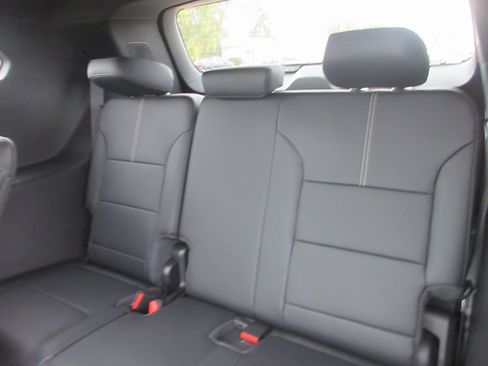 New 2026 GMC Acadia Elevation image 15