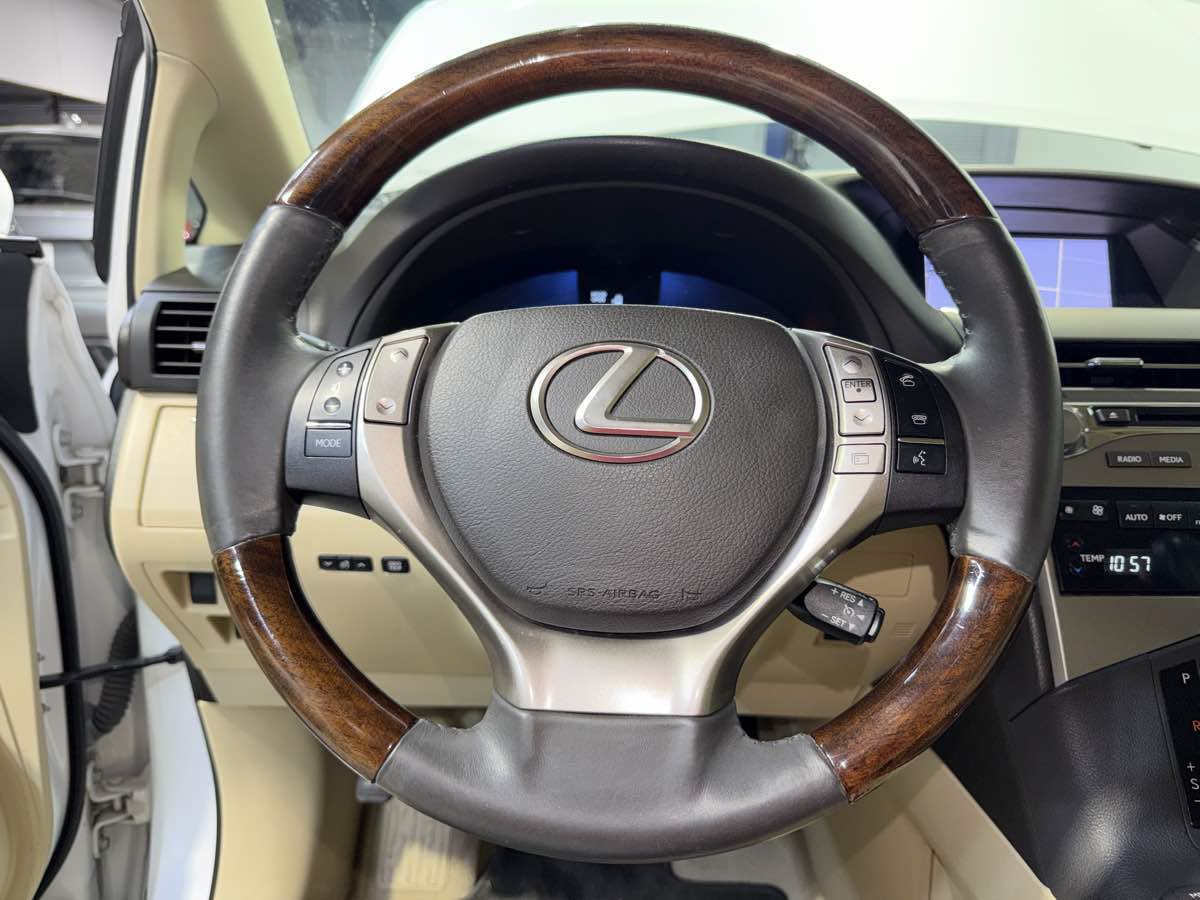 Used 2013 Lexus RX 350 FWD w/ Navigation Pkg image 18