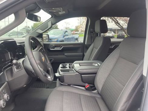 Used 2026 Chevrolet Silverado 1500 LT image 11