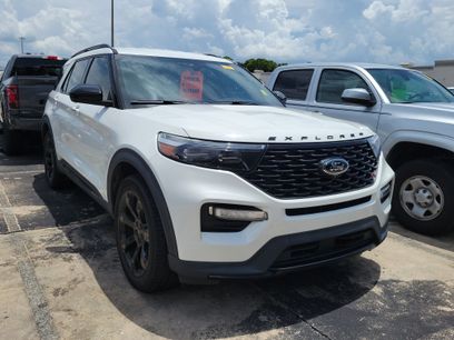 Used 2022 Ford Explorer ST-Line w/ Class IV Trailer Tow Package