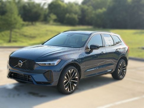 New 2026 Volvo XC60 T8 Ultra w/ Protection Package Premier AWD/4WD image 3