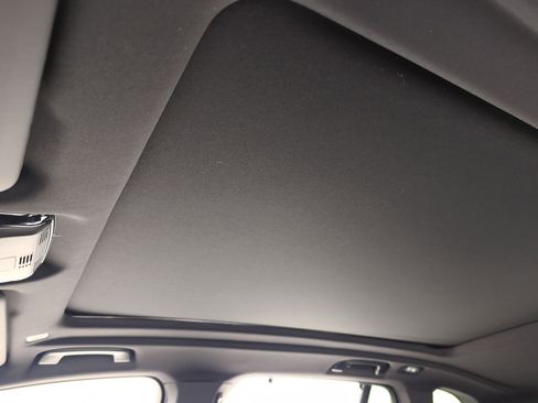 Used 2026 BMW X5 sDrive40i w/ Premium Package image 14