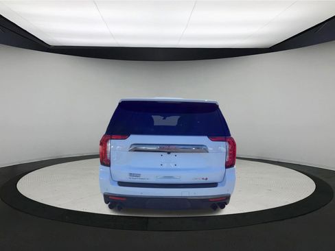 Used 2022 GMC Yukon XL AT4 w/ Technology Package image 7