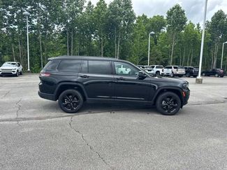 Used 2025 Jeep Grand Cherokee L Altitude AWD/4WD video 3
